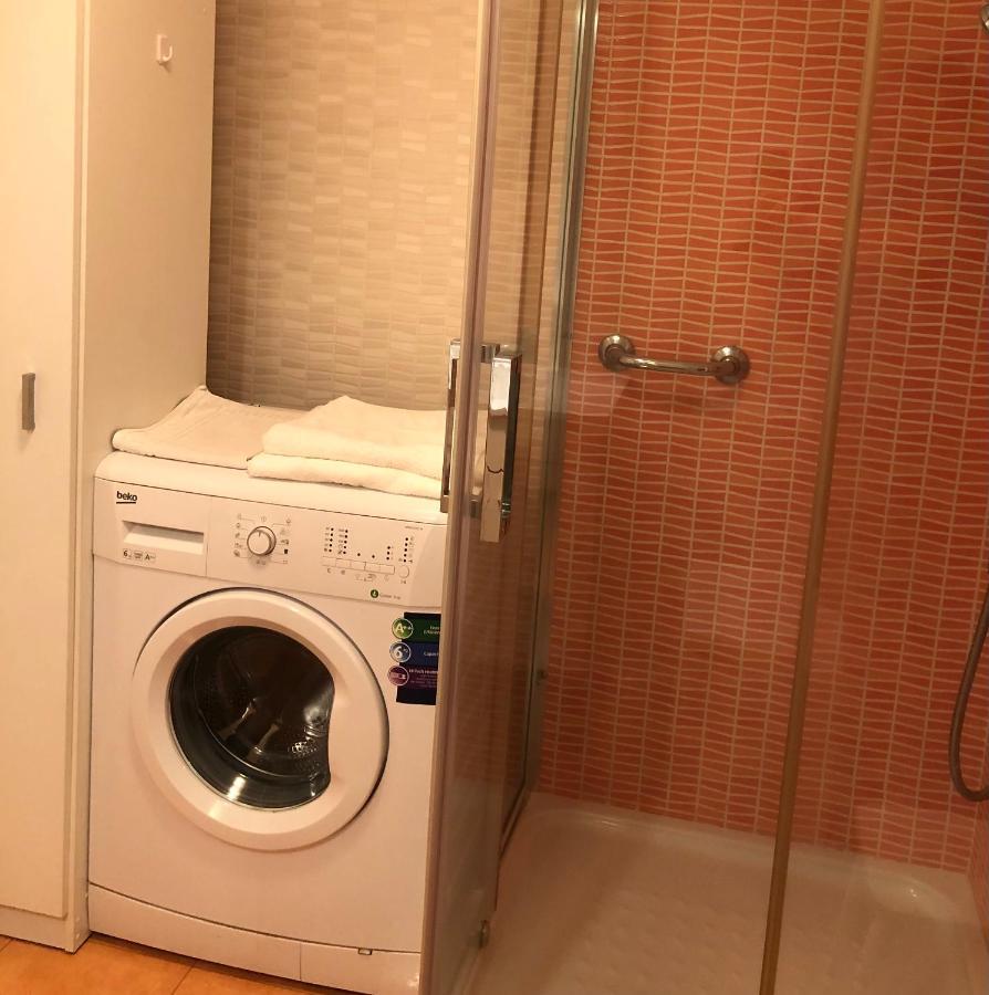 Apartamento En El Centro آكورونيا المظهر الخارجي الصورة